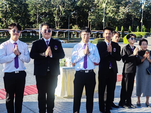 คณะรัฐศาสตร์และสังคมศาสตร์ 