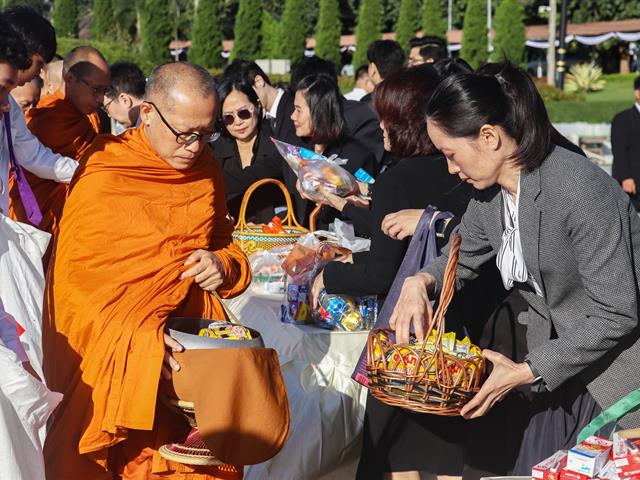คณะรัฐศาสตร์และสังคมศาสตร์ 