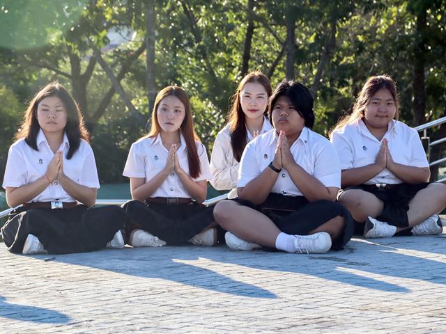 คณะรัฐศาสตร์และสังคมศาสตร์ 