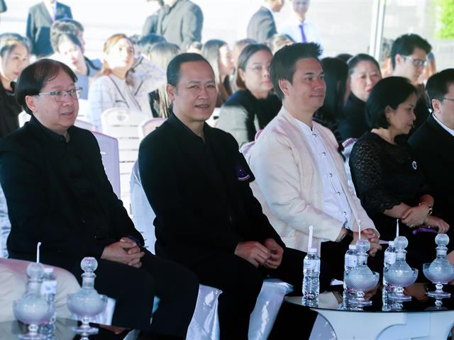 คณะรัฐศาสตร์และสังคมศาสตร์ 