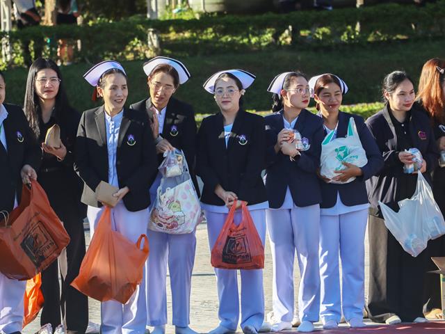 คณะรัฐศาสตร์และสังคมศาสตร์ 