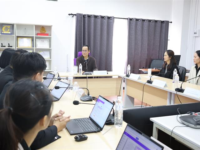 คณะรัฐศาสตร์และสังคมศาสตร์ 