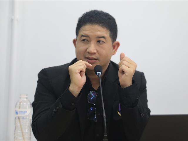 คณะรัฐศาสตร์และสังคมศาสตร์ 