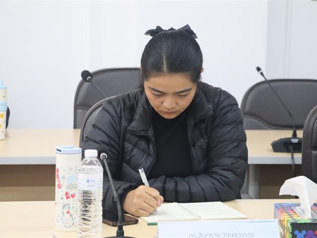 คณะรัฐศาสตร์และสังคมศาสตร์ 