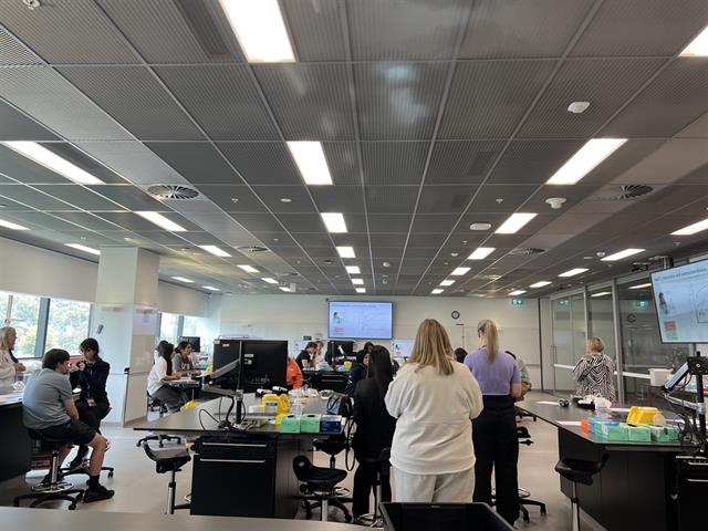 โรงเรียนสาธิตมหาวิทยาลัยพะเยา ร่วมงาน Australian Science Fair 2025 เดินหน้าขยายเครือข่ายวิทยาศาสตร์นานาชาติ หนุนโอกาสการเรียนรู้ของนักเรียนไทย