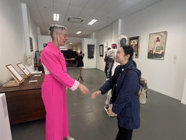    โรงเรียนสาธิต ม.พะเยา เดินหน้าสร้างความร่วมมือระดับนานาชาติ พัฒนานวัตกรรม ศิลปะหัตถกรรม สู่การเรียนรู้ของผู้เรียนและชุมชน