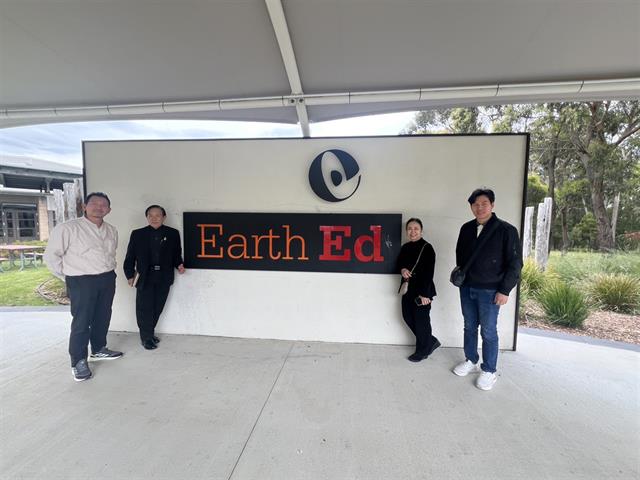    โรงเรียนสาธิต ม.พะเยา เดินหน้าสร้างความร่วมมือระดับนานาชาติ พัฒนานวัตกรรม ศิลปะหัตถกรรม สู่การเรียนรู้ของผู้เรียนและชุมชน