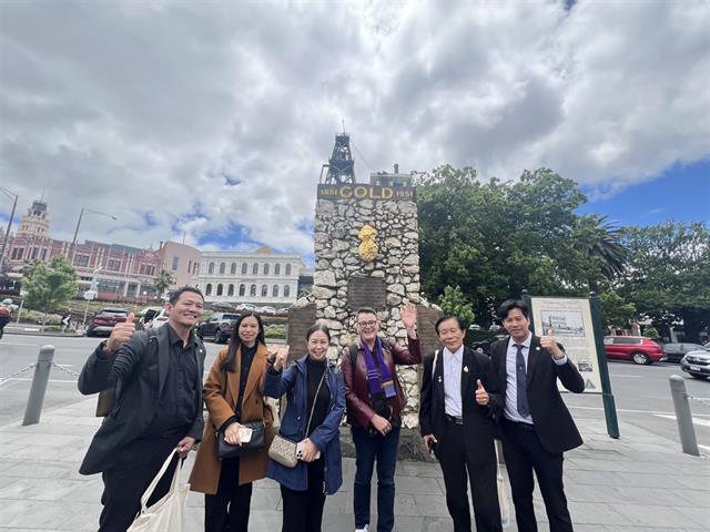    โรงเรียนสาธิต ม.พะเยา เดินหน้าสร้างความร่วมมือระดับนานาชาติ พัฒนานวัตกรรม ศิลปะหัตถกรรม สู่การเรียนรู้ของผู้เรียนและชุมชน