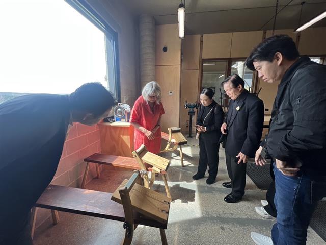    โรงเรียนสาธิต ม.พะเยา เดินหน้าสร้างความร่วมมือระดับนานาชาติ พัฒนานวัตกรรม ศิลปะหัตถกรรม สู่การเรียนรู้ของผู้เรียนและชุมชน