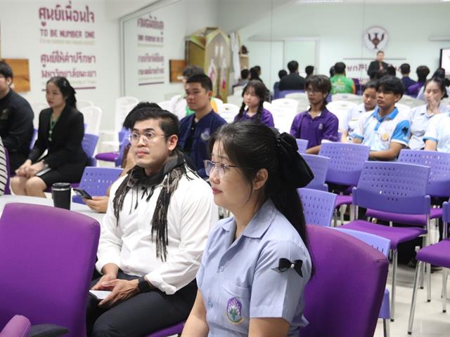 ผู้อำนวยการกองกิจการนิสิตร่วมกับงานปฐมภูมิและสร้างเสริมสุขภาพโรงพยาบาลมหาวิทยาลัยพะเยาประชุมกลุ่มเครือข่าย โครงการแพทย์พะเยาประชาสุขภาพดี