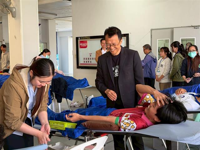 มหาวิทยาลัยพะเยา จัดกิจกรรมบริจาคโลหิตเพื่อถวายเป็นพระราชกุศลแด่สมเด็จพระนางเจ้าสิริกิติ์ พระบรมราชินีนาถ พระบรมราชชนนีพันปีหลวง สภานายิกาสภากาชาดไทย