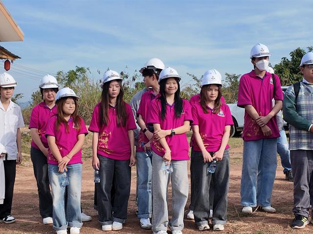 คณะรัฐศาสตร์และสังคมศาสตร์ 