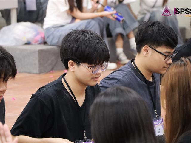 คณะรัฐศาสตร์และสังคมศาสตร์ 