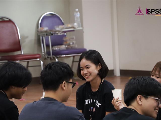 คณะรัฐศาสตร์และสังคมศาสตร์ 