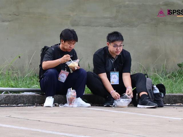 คณะรัฐศาสตร์และสังคมศาสตร์ 