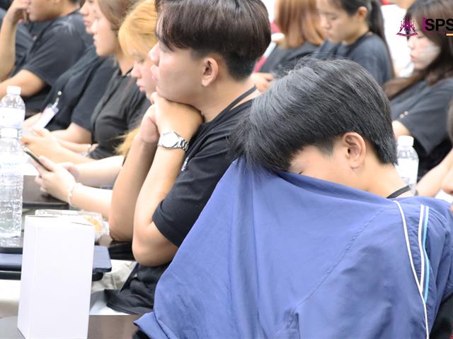 คณะรัฐศาสตร์และสังคมศาสตร์ 