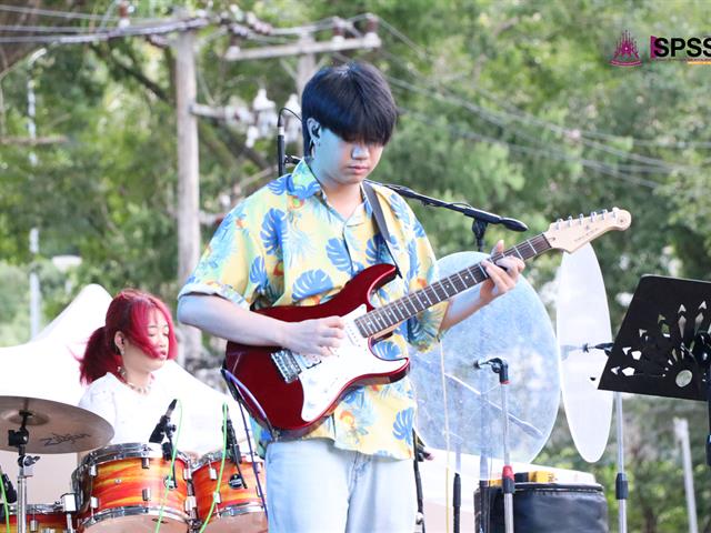 คณะรัฐศาสตร์และสังคมศาสตร์ 