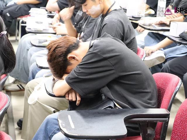 คณะรัฐศาสตร์และสังคมศาสตร์ 