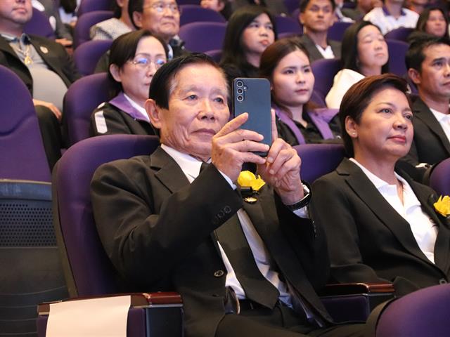 โรงเรียนสาธฺตมหาวิทยาลัยพะเยา