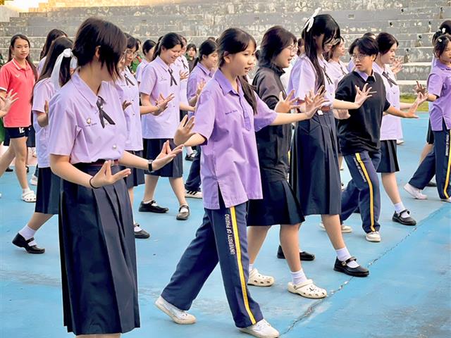 โรงเรียนสาธฺตมหาวิทยาลัยพะเยา