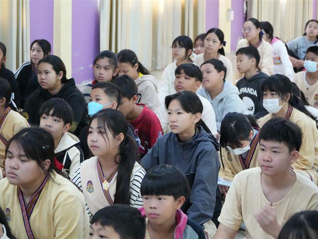 โรงเรียนสาธฺตมหาวิทยาลัยพะเยา