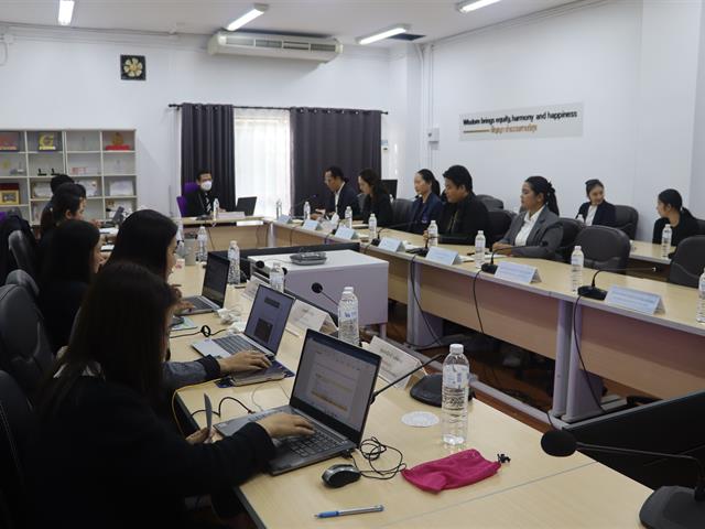 คณะรัฐศาสตร์และสังคมศาสตร์ 