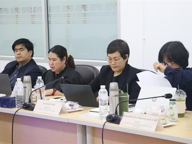 คณะรัฐศาสตร์และสังคมศาสตร์ 