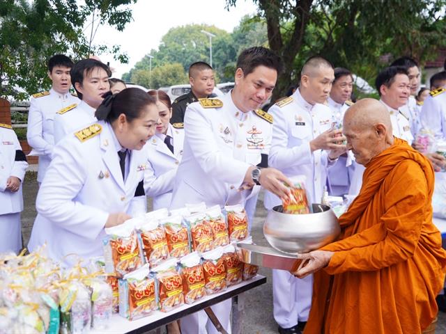 ม.พะเยา ร่วมพิธีรำลึกวันพ่อแห่งชาติ 2568