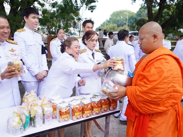 ม.พะเยา ร่วมพิธีรำลึกวันพ่อแห่งชาติ 2568