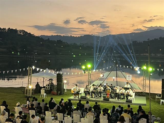 มหาวิทยาลัยพะเยา จัดกิจกรรมการแสดง “ดนตรีในสวน : H.M. Song อว. บรรเลงเพลงของพ่อ” ประจำปี 2568