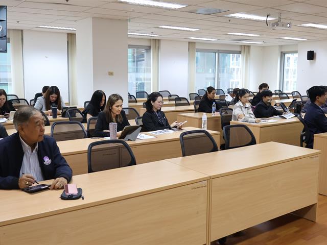 วิทยาลัยการจัดการ หลักสูตรการศึกษามหาบัณฑิต สาขาวิชาการบริหารการศึกษา จัดการบรรยายพิเศษหัวข้อ “E Leader” โดย รศ.ดร.เสรี วงษ์มณฑา