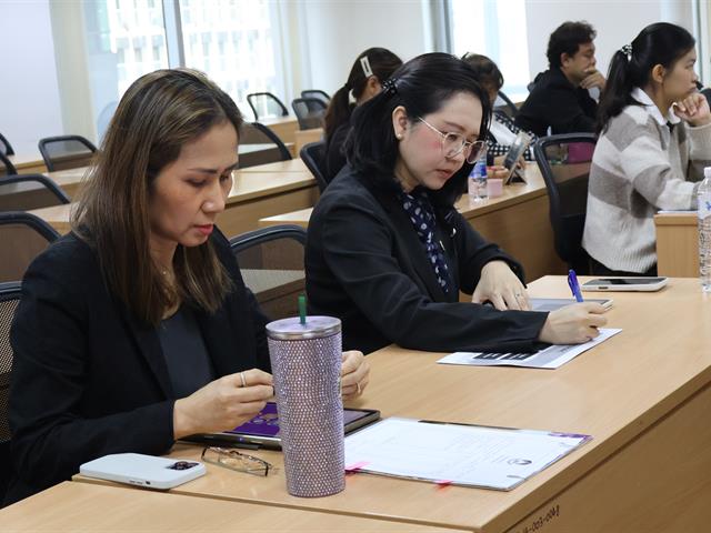 วิทยาลัยการจัดการ หลักสูตรการศึกษามหาบัณฑิต สาขาวิชาการบริหารการศึกษา จัดการบรรยายพิเศษหัวข้อ “E Leader” โดย รศ.ดร.เสรี วงษ์มณฑา