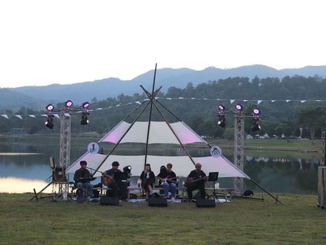 กิจกรรม "ก้าวสู่วันใหม่ ใจอุ่นไอแห่งความสุข" และ UP Camping ครั้งที่ 3