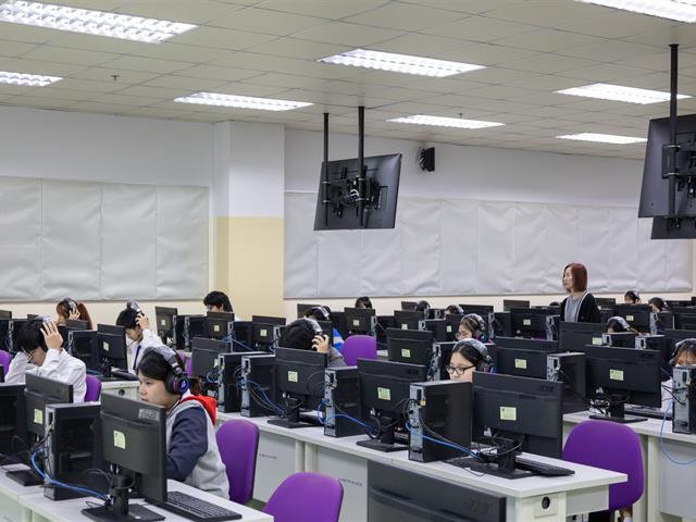 ศูนย์ภาษา คณะศิลปศาสตร์ มหาวิทยาลัยพะเยา จัดทดสอบภาษาอังกฤษด้วยระบบ AI เพื่อประเมินระดับความสามารถทางภาษาอังกฤษ ตามมาตรฐาน CEFR