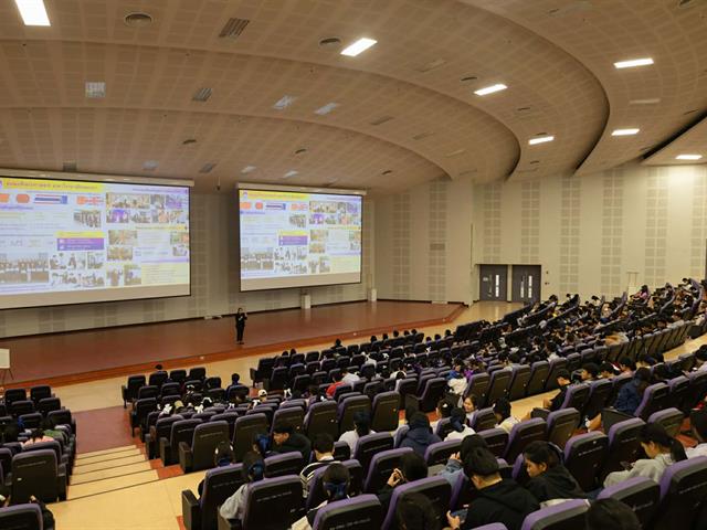 คณะศิลปศาสตร์ร่วมประชาสัมพันธ์หลักสูตรในงาน UP Open House 2026