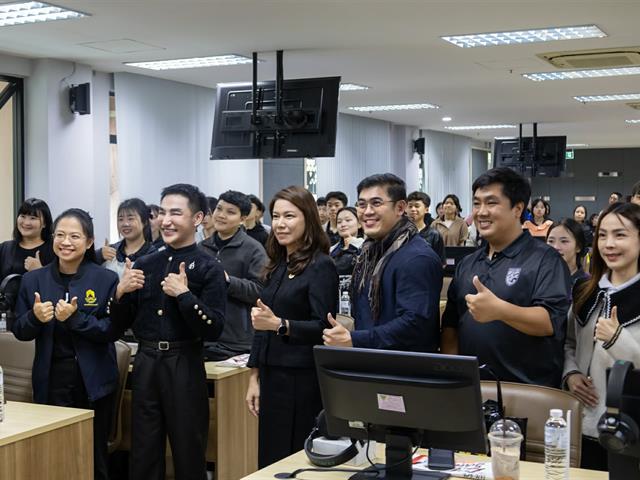 คณะศิลปศาสตร์ต้อนรับคณะอาจารย์และนักเรียน เพื่อศึกษาดูงานด้านหลักสูตรและการจัดการเรียนการสอนระดับปริญญาตรี