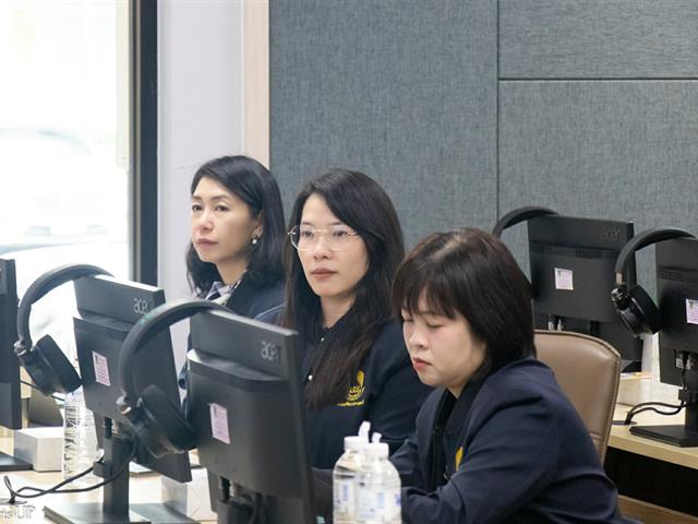 คณะศิลปศาสตร์ต้อนรับคณะอาจารย์และนักเรียน เพื่อศึกษาดูงานด้านหลักสูตรและการจัดการเรียนการสอนระดับปริญญาตรี