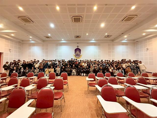 สืบราก สร้างสรรค์: การออกแบบผลงานร่วมสมัยจากต้นทุนทางวัฒนธรรม