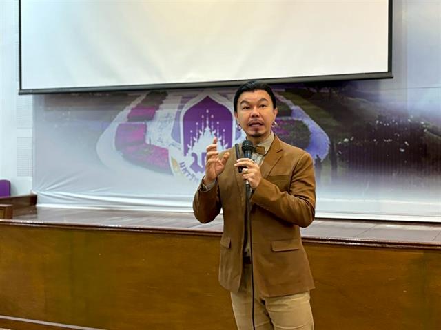 สืบราก สร้างสรรค์: การออกแบบผลงานร่วมสมัยจากต้นทุนทางวัฒนธรรม