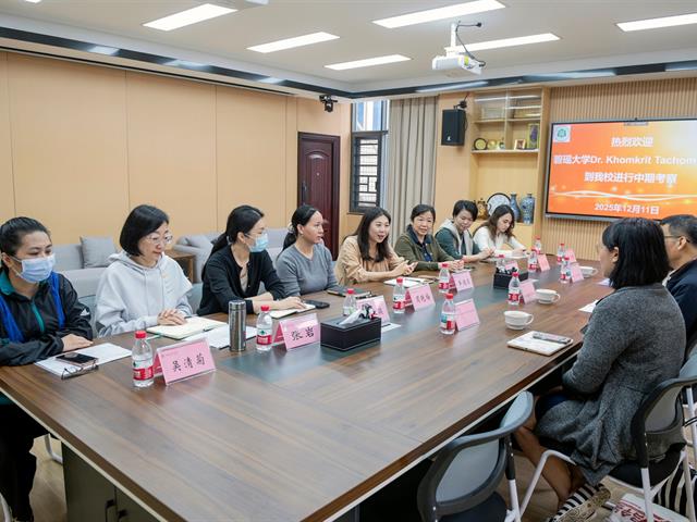 คณะศิลปศาสตร์นิเทศและติดตามการจัดการเรียนการสอนของนิสิต ที่เข้ารับการศึกษาภาษาจีนแบบเข้ม ณ มหาวิทยาลัยครุศาสตร์ไห่หนาน