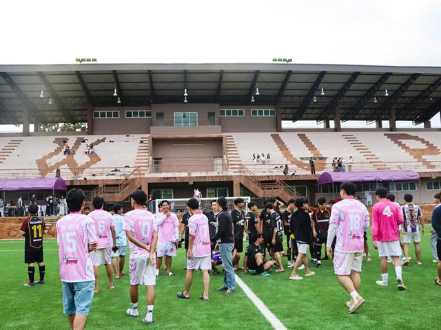 คณะรัฐศาสตร์และสังคมศาสตร์ 