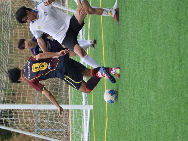 คณะรัฐศาสตร์และสังคมศาสตร์ 