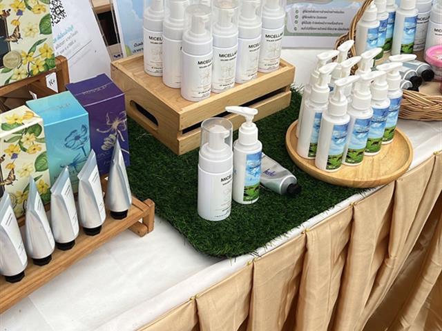 วิจัยและนวัตกรรมพัฒนาเศรษฐกิจสังคม และชุมชน เน้นการผลิตงานวิจัยที่มีคุณภาพและนวัตกรรมที่ตอบโจทย์การพัฒนาพื้นที่และสังคม สร้างมูลค่าเพิ่มทางเศรษฐกิจและยกระดับคุณภาพชีวิตของประชาชนในทุกระดับ