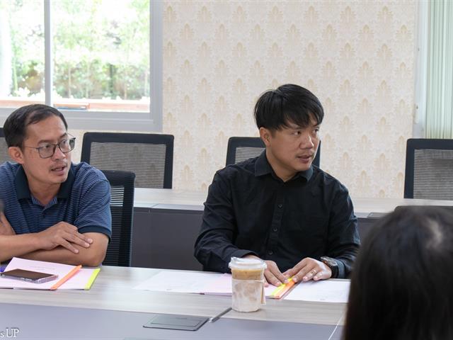 คณะศิลปศาสตร์ตรวจรับงานปรับปรุงห้องปฏิบัติการด้านภาษา (CE12303-CE12305) ศูนย์ภาษา คณะศิลปศาสตร์ มหาวิทยาลัยพะเยา