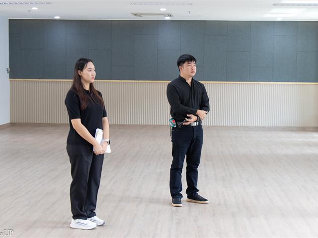 คณะศิลปศาสตร์ตรวจรับงานปรับปรุงห้องปฏิบัติการด้านภาษา (CE12303-CE12305) ศูนย์ภาษา คณะศิลปศาสตร์ มหาวิทยาลัยพะเยา