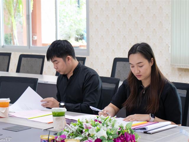 คณะศิลปศาสตร์ตรวจรับงานปรับปรุงห้องปฏิบัติการด้านภาษา (CE12303-CE12305) ศูนย์ภาษา คณะศิลปศาสตร์ มหาวิทยาลัยพะเยา