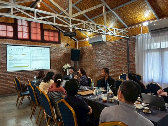 คณะรัฐศาสตร์และสังคมศาสตร์ 