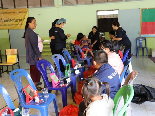 คณะทันตแพทยศาสตร์ มหาวิทยาลัยพะเยา ร่วม “หน่วยแพทย์เคลื่อนที่สิงห์อาสา” เสริมสุขภาพช่องปากนักเรียน ณ โรงเรียนผาขวางวิทยา จังหวัดเชียงราย