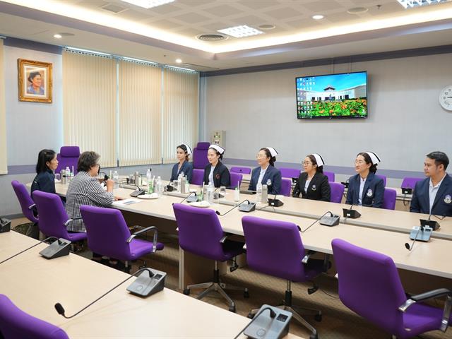 ผู้ทรงคุณวุฒิจากกองทุนเพื่อความเสมอภาคทางการศึกษา (กสศ.) ติดตามเยี่ยมหนุนเสริมโครงการทุนนวัตกรรมสายอาชีพชั้นสูง