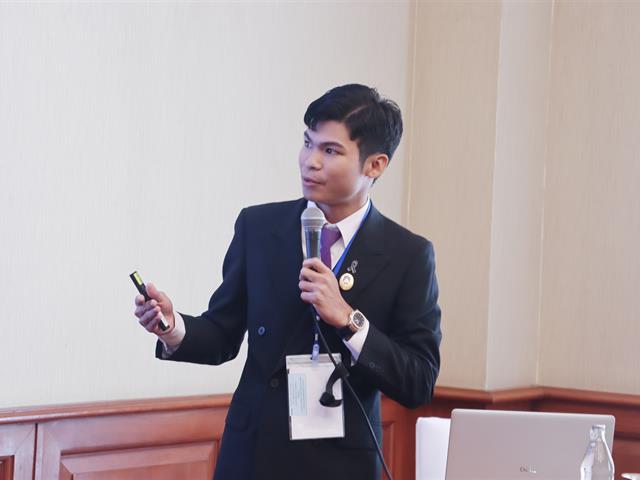 คณะรัฐศาสตร์และสังคมศาสตร์ 